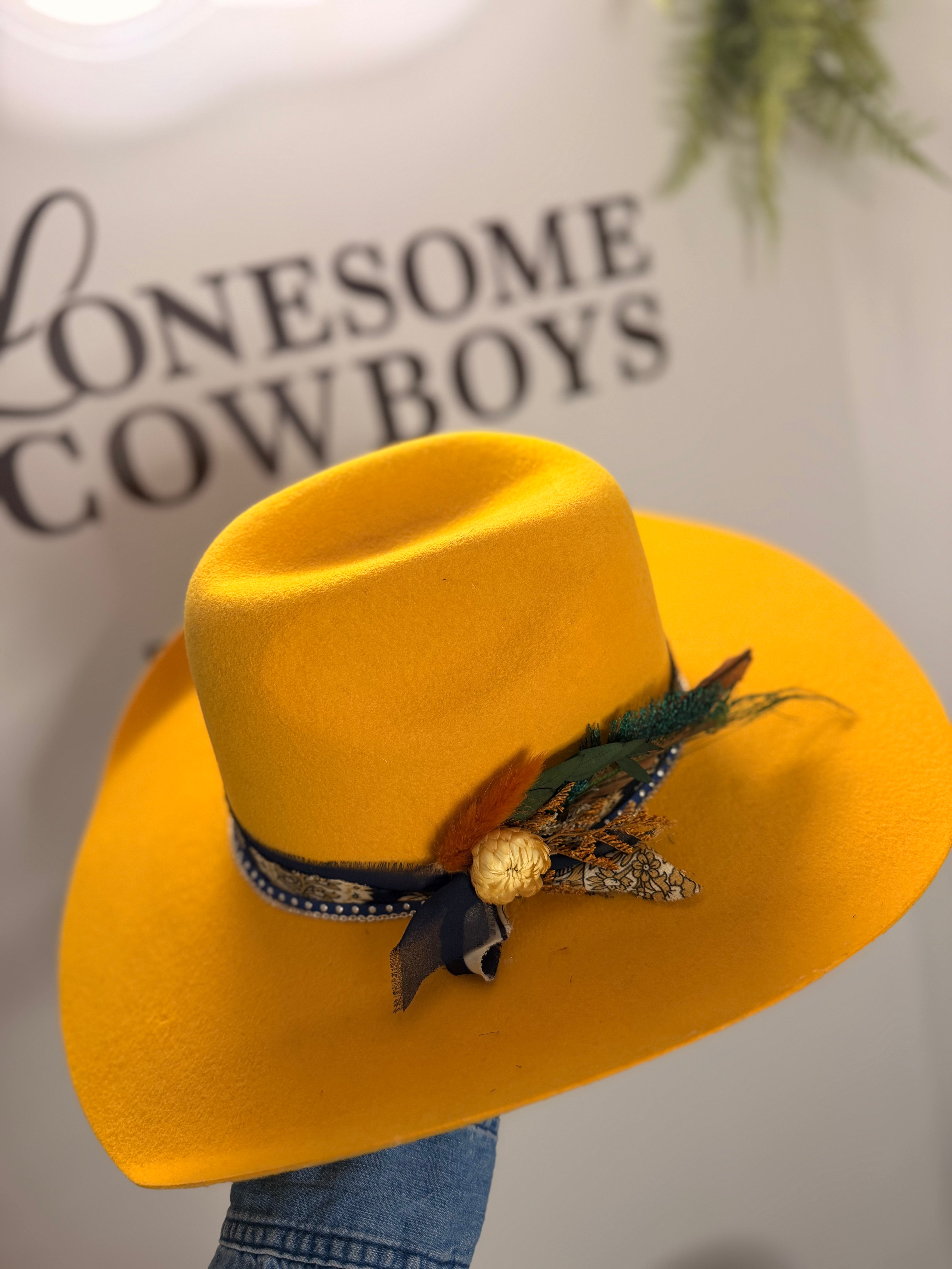 Chapeau Jaune Small (7)