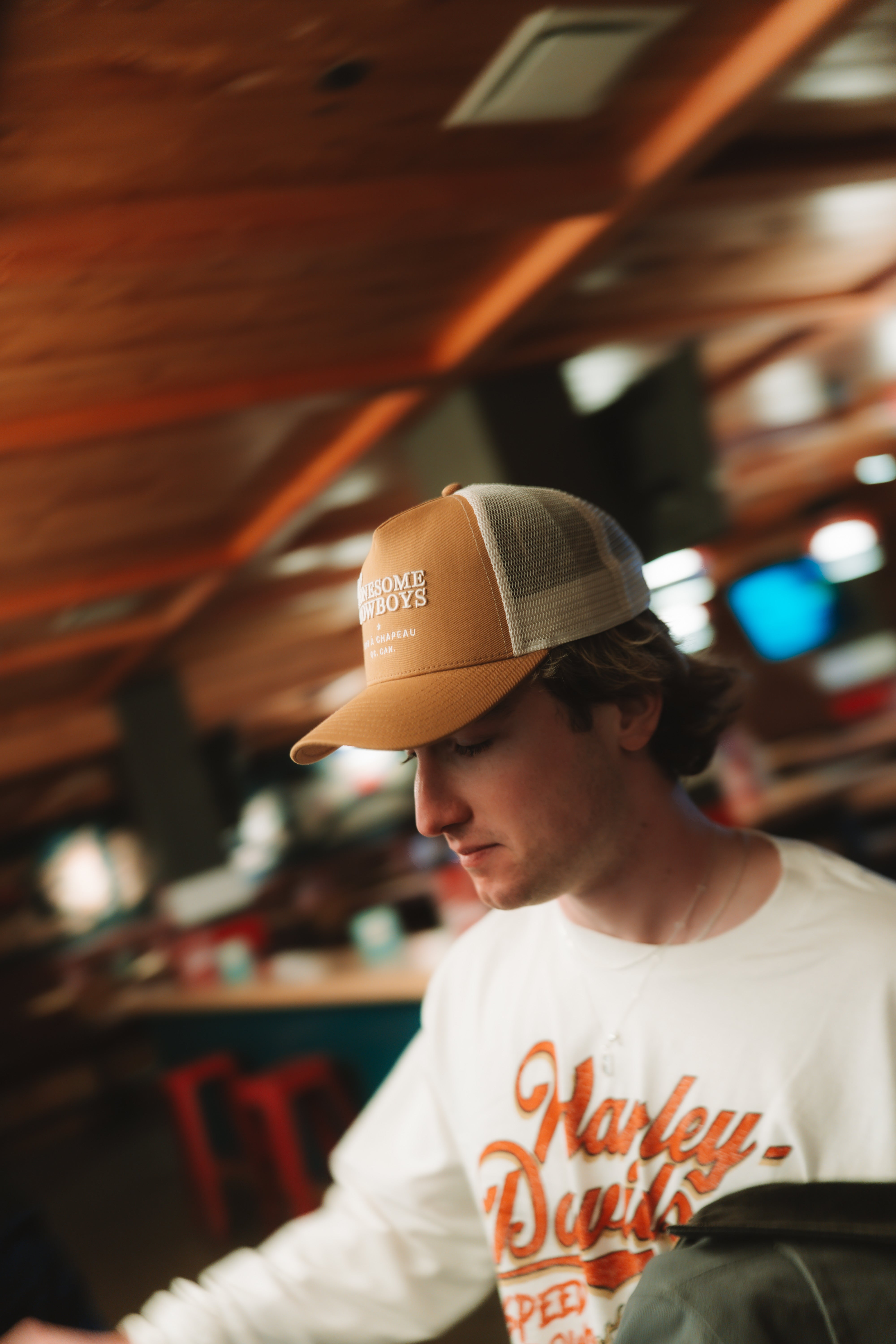 Casquette crème et cognac