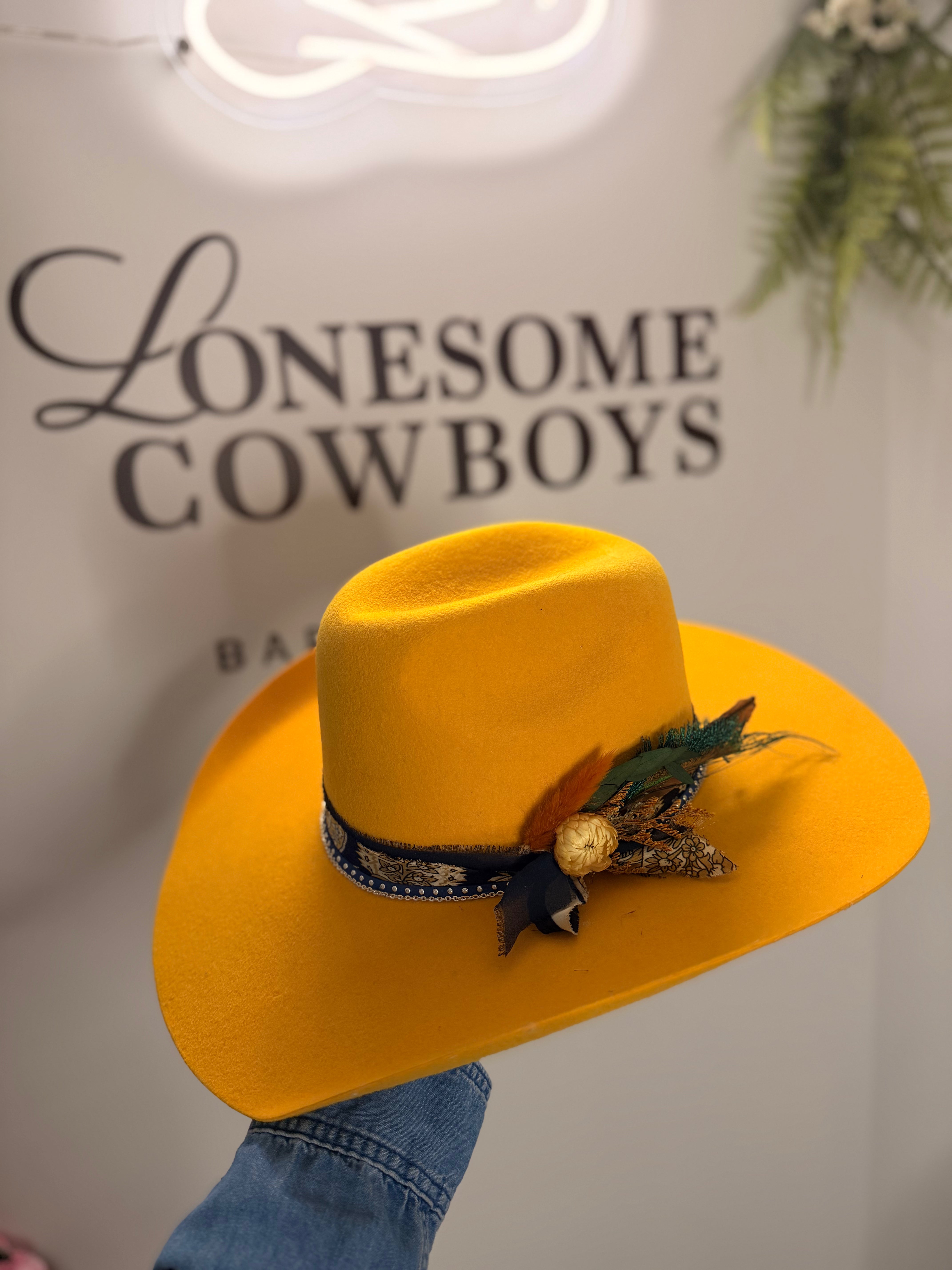 Chapeau Jaune Small (7)